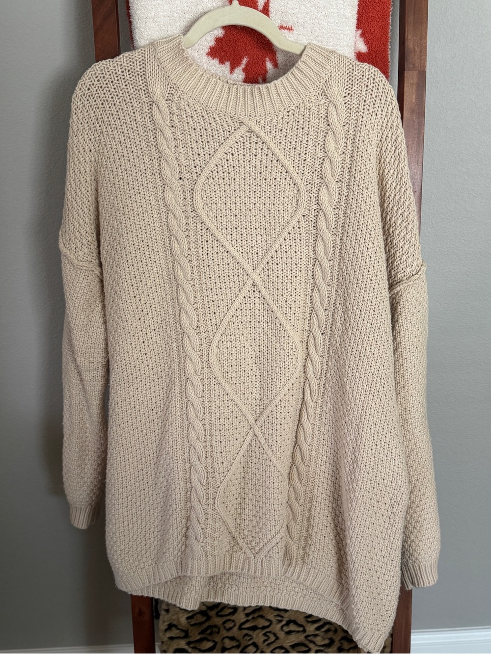 Neuflora Winchester Sweater- Cream